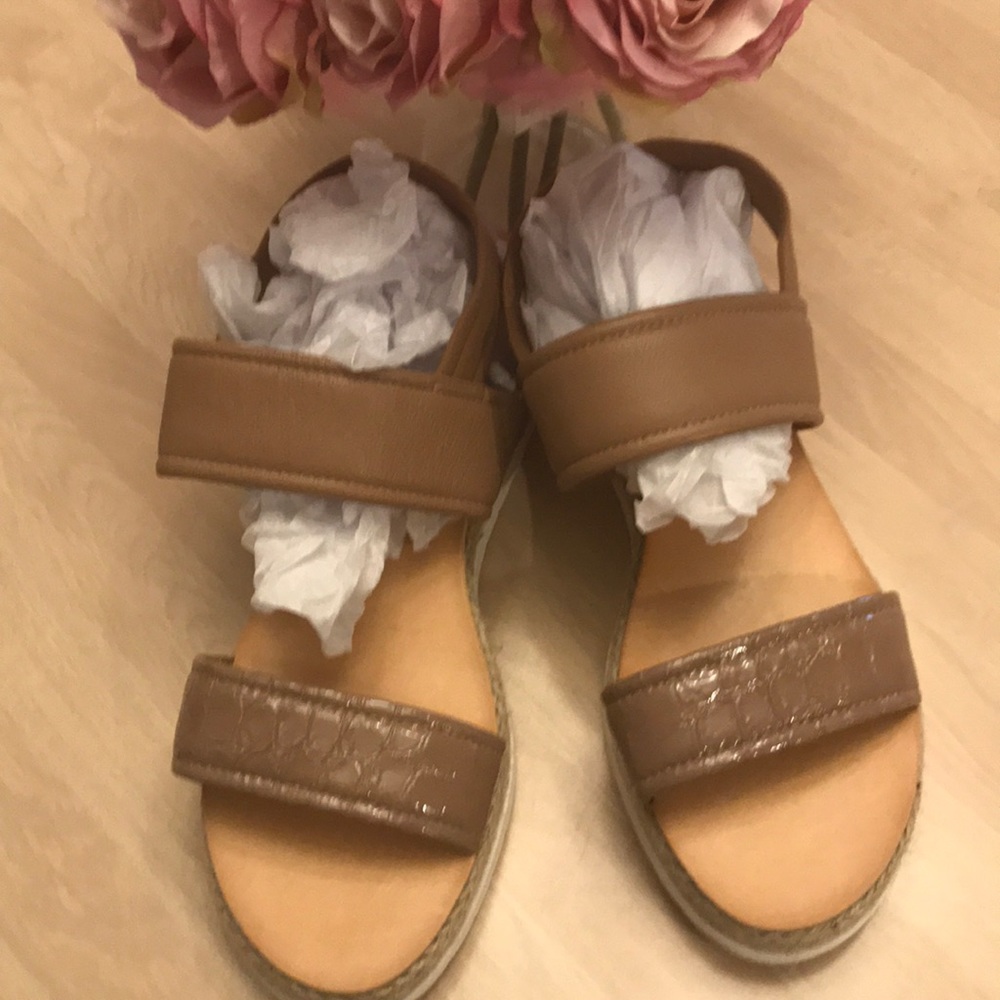 Kenneth Cole wedges